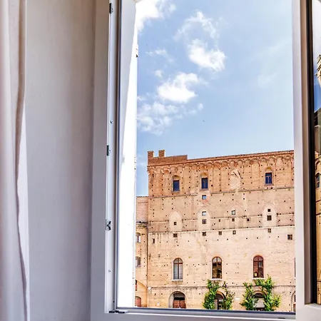 Charme Centro Storico Lägenhet Siena