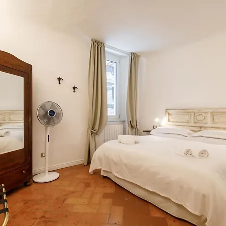 Charme Centro Storico סיינה