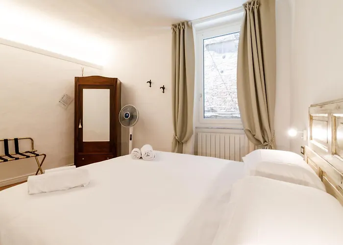 Daire Guesthost - Charme In The Historic Centre Of