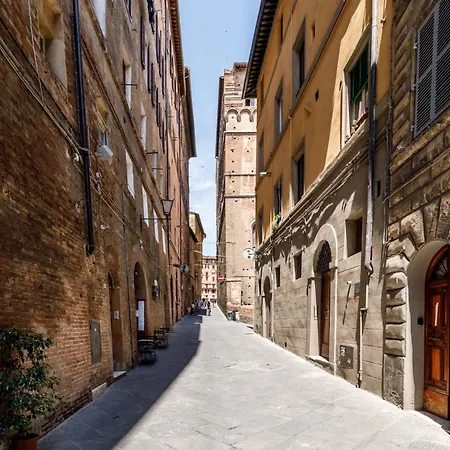 Charme Centro Storico Apartment *